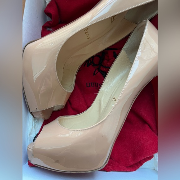 Christian Louboutin Nude Patent Peep-Toe Very Prive 120 Size 39.5 - Picture 2 of 7